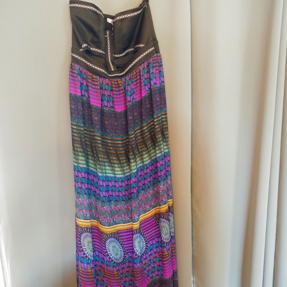 Strapless dress